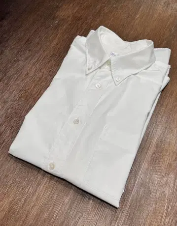 Sans limite 산리미트 화이트 버튼 다운 셔츠