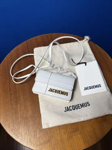 JACQUEMUS 화이트 미니 숄더백