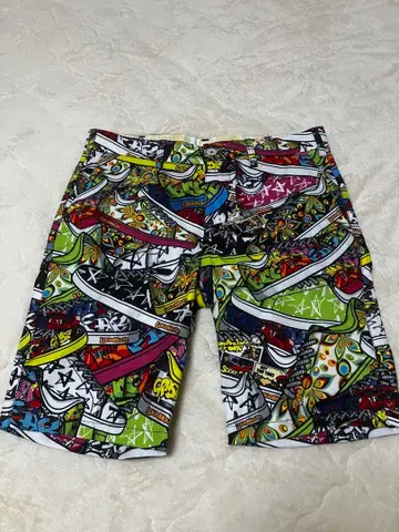 컬러풀 그래픽 숏팬츠