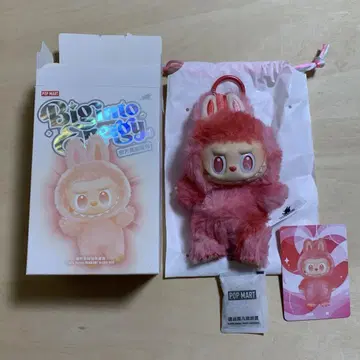 POP MART LABUBU 러브 LOVE