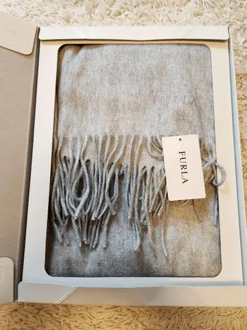 FURLA 프린지 부착 대형 그레이 숄