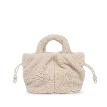 qbag paris moe 미사용 퍼 소재 복조리형 토트백