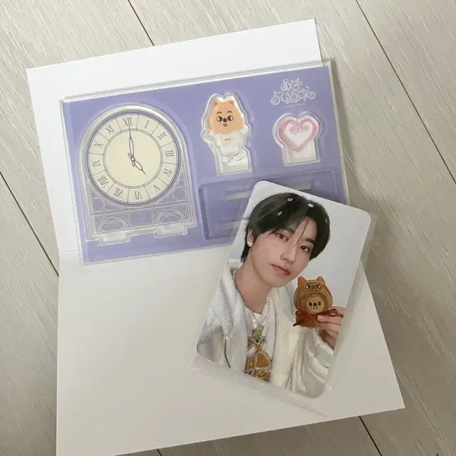 SECRET ACRYLIC STAND - SKZ 5'CLOCK