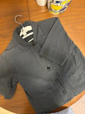 MHL. 다크 그레이 셔츠