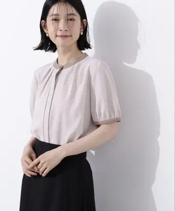 바이컬러 트리밍 블라우스 핑크 베이지