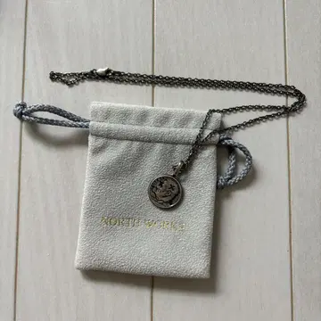 north works 목걸이
