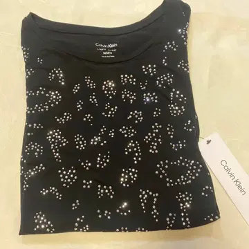 가격 인하 택 포함 새상품 Calvin Klein T셔츠 L
