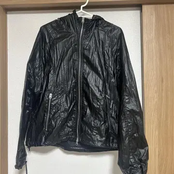 ZARA 블랙 나일론 자켓 M