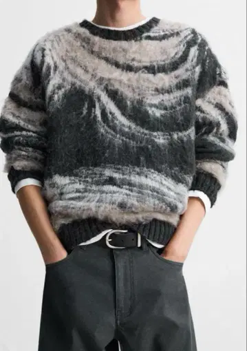 ZARA 추상 자카드 스웨터