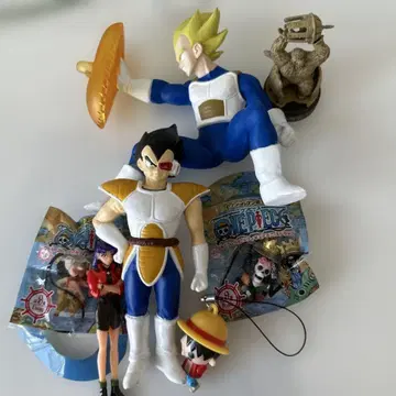드래곤볼 원피스 등 일괄 피규어 세트