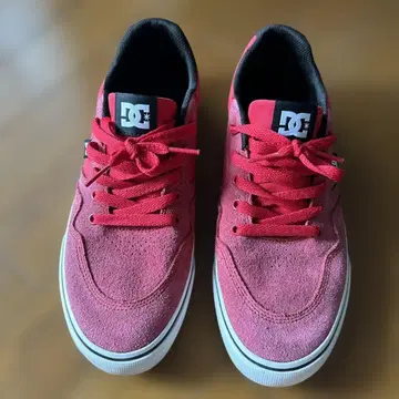 DC 레드 스웨이드 스니커즈 26.5cm