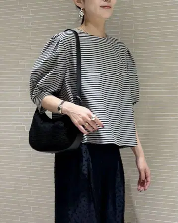 유나이티드 애로우즈 코쿤 슬리브 보더 T셔츠 이번 시즌 2025 ss