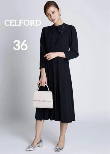 새상품급 CELFORD 셀포드 보타이 플리츠 원피스 네이비 36