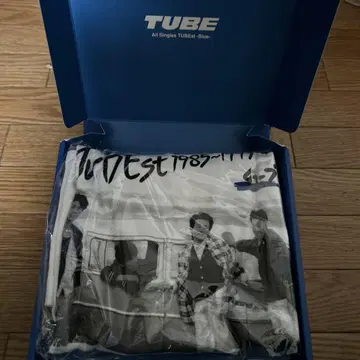 All Singles TUBEst -Blue-White- 한정판 T셔츠