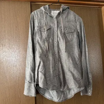 goa 후드 부착 셔츠