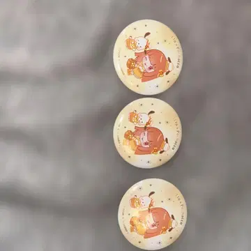 컬러풀 피치와 산리오 퓨로랜드 미니 캐릭터 캔 배지 3개
