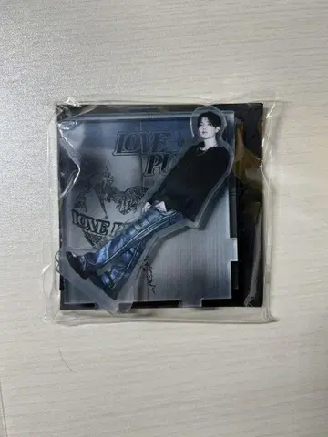 TREASURE 준규 아크릴 한국 팝업 LOVE PLUSE