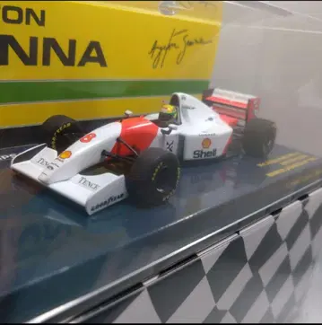 1/43 미니 챔피언스 맥라렌 MP4/8 '93 일본 GP WINNER