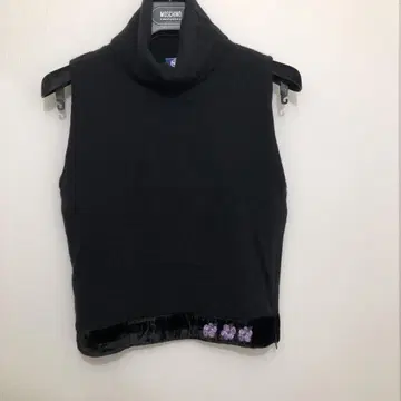 안나 몰리나리 BLUGIRL 터틀넥 슬리브리스 스웨터