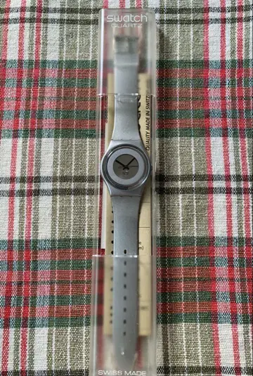 Swatch 쿼츠 그레이