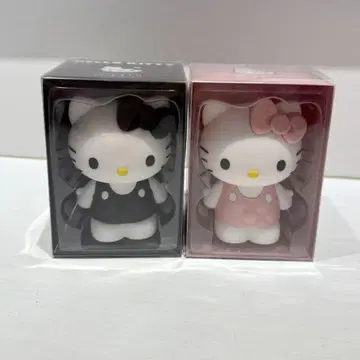 LOWRYSFARM 키티 콜라보 피규어 2체 세트