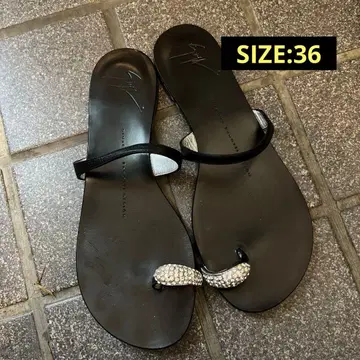 [ 즉시 구매 OK ] 쥬세페 자노티 비쥬 샌들 36 블랙