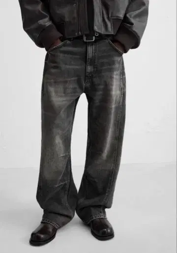 ZARA 심 디테일 배기 데님 팬츠 EU38 JP30