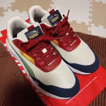PUMA 스니커즈 다색 사용