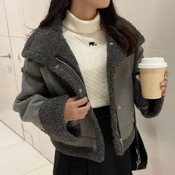 그레이 무스탕 스타일 숏 자켓