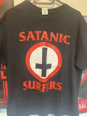 Satanic Surfers 티셔츠