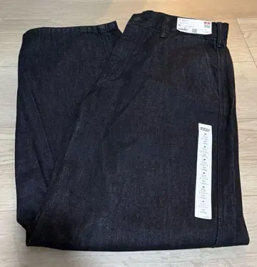 [새상품] 완판템 UNIQLO 와이드 테이퍼드 청바지 M사이즈 블랙