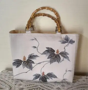 대나무 손잡이 토트백