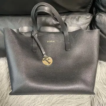 FURLA 블랙 토트백