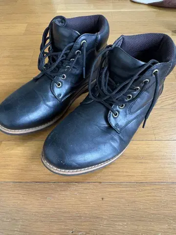 OKAS FIELD 블랙 부츠