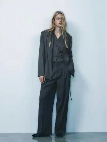 ZARA 여성용 그레이 핀스트라이프 셋업