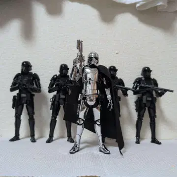 STARWARS 캡틴 파즈마 데스 트루퍼 세트