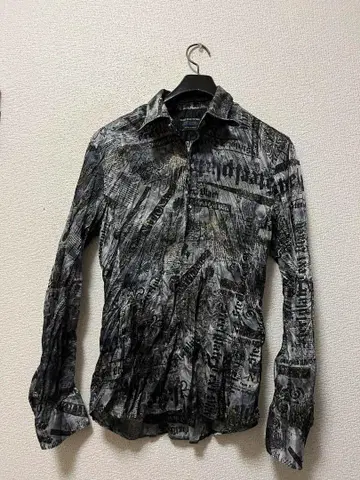 00s 니콜 클럽 포맨 폴리 축 영문 뉴스 페이퍼 셔츠/46 블랙 y2k