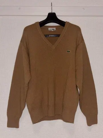 LACOSTE 브라운 V넥 니트 스웨터