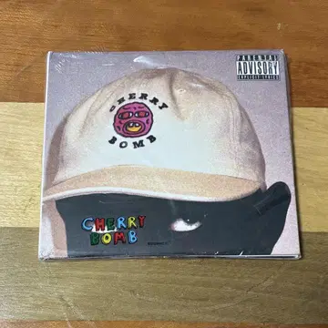 타일러, 더 크리에이터 / 체리 밤 외부 가방 포함