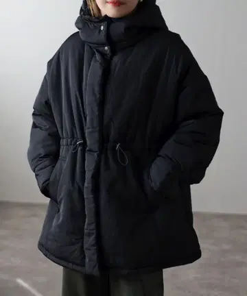 택 포함 새상품! 아프레트로 블랙 다운 자켓 후드 부착 몬스터 코트