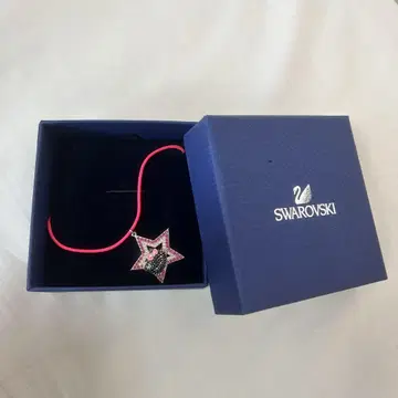 새상품급 SWAROVSKI 스와로브스키 헬로키티 목걸이 펜던트