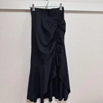 snidel 머메이드 스커트 (슬릿 포함)