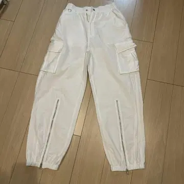Sea Room Lynn 화이트 카고 팬츠 M 사이즈