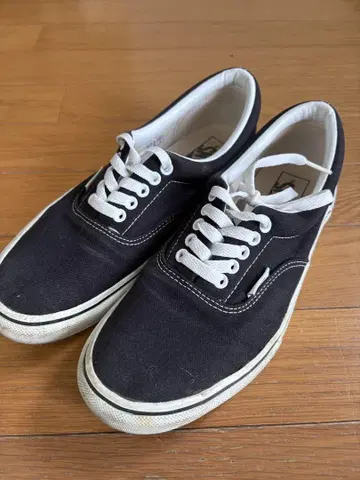 Vans 블랙 스니커즈 로우컷