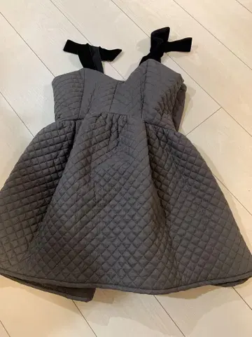 lieuten 그레이 퀼팅 슬리브리스