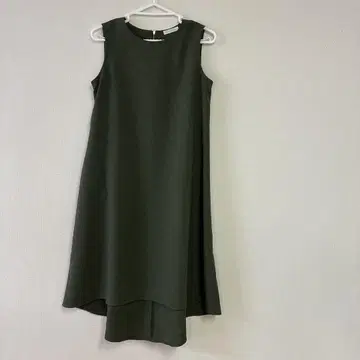 Foglia brilliante 다크 그린 슬리브리스 원피스