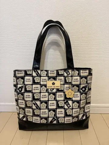 MARY QUANT 데이지 로고 엠블럼 숄더백