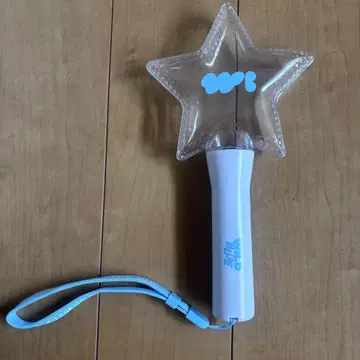 WILD BLUE 별 모양 응원봉 아푸클레 트레이딩 카드 포함