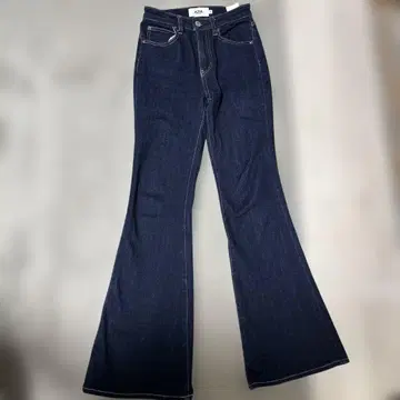 AZUL by moussy 플레어 데님