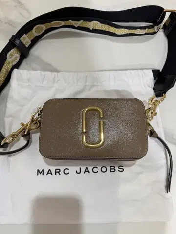 MARC JACOBS 브라운 숄더백 (수납 가방 포함)